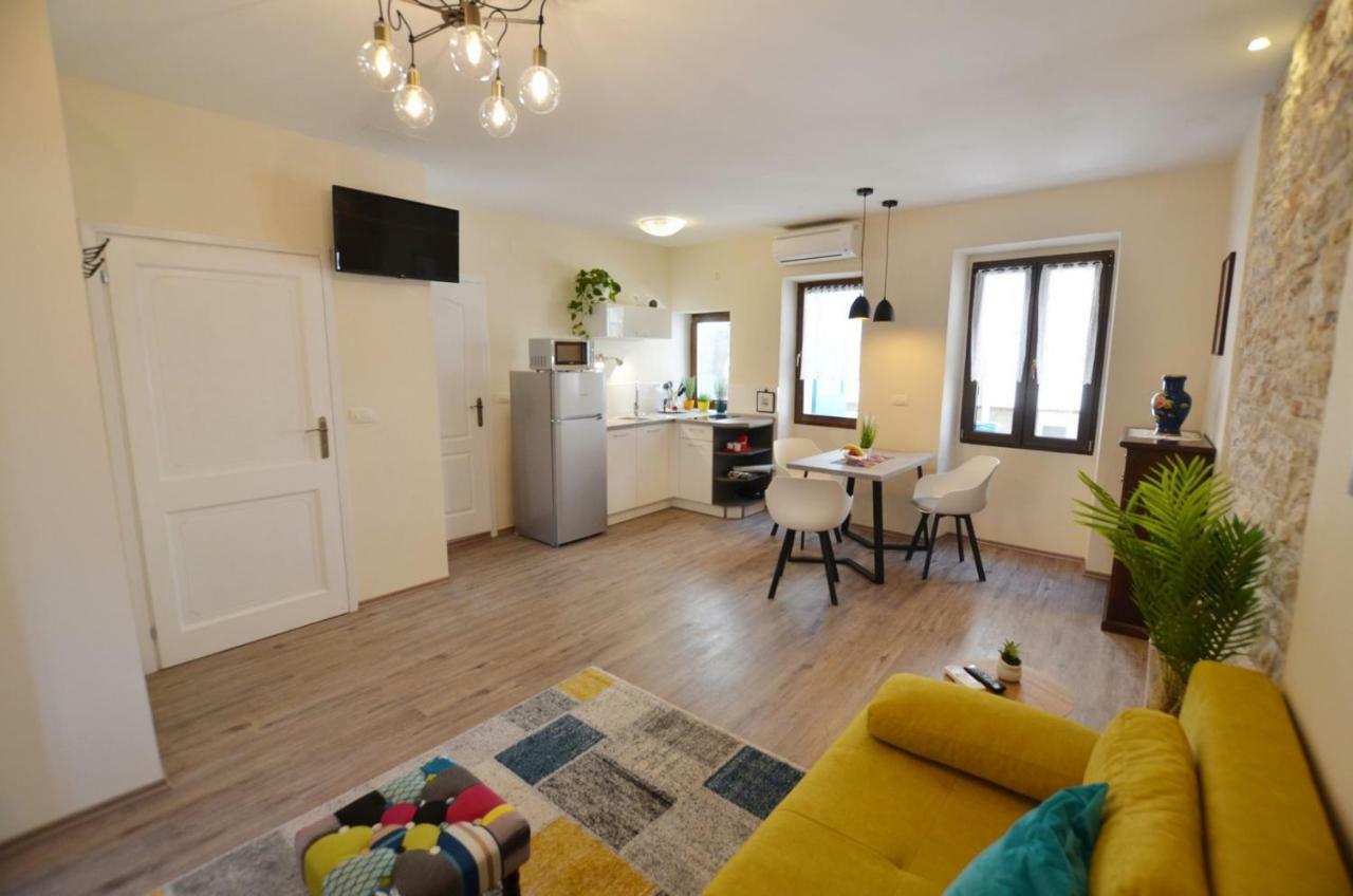 Bruno Apartment Rovinj Bagian luar foto